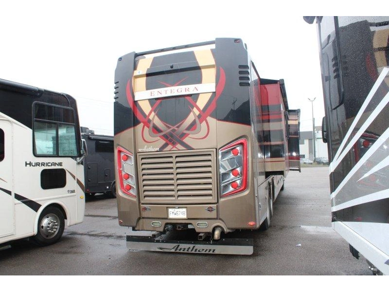 Entegra Coach Anthem 44f 2020 alt