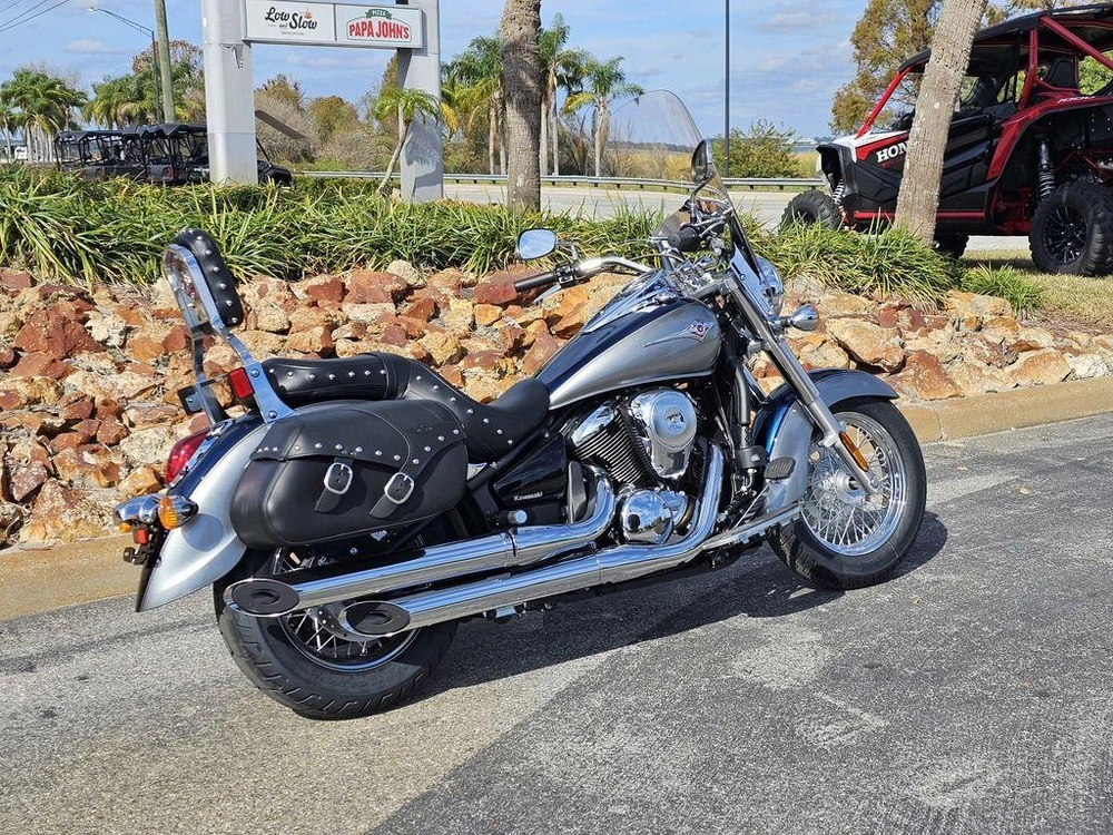 2026 Kawasaki Vulcan® 900 Classic Lt