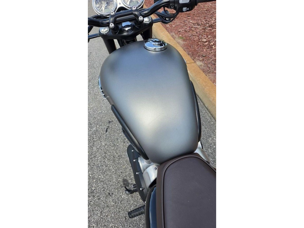 2026 Triumph Bonneville T120 Black Matt Silver Ice