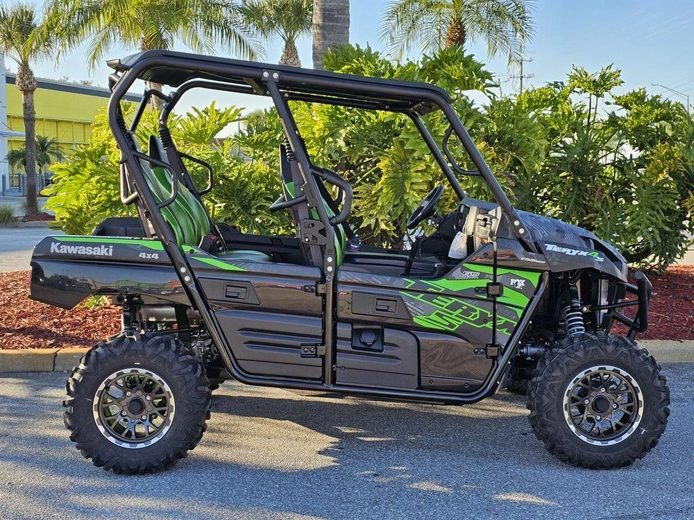 2025 Kawasaki Teryx4™ S Le Cypher Camo Gray