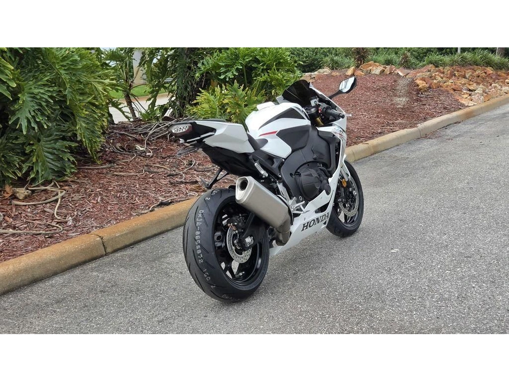 2027 Honda Cbr1000rr