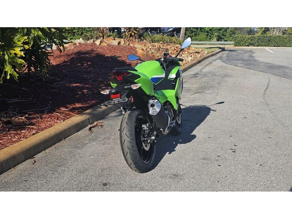 2026 Kawasaki Ninja® 500
