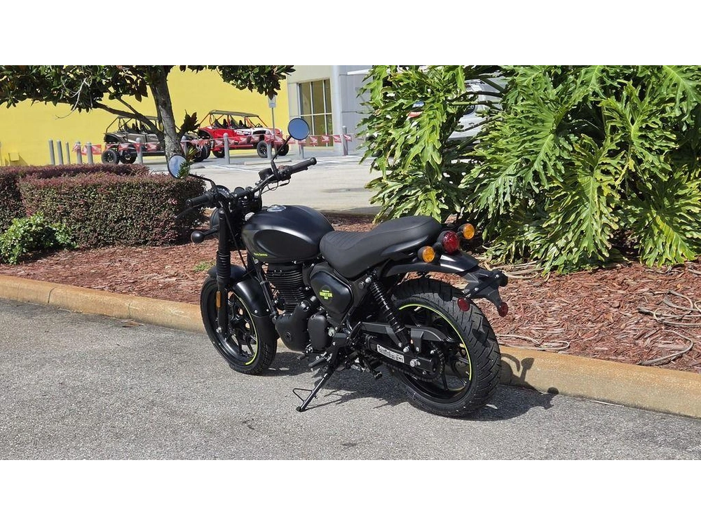 2027 Royal Enfield Hunter 350 Graphite Grey