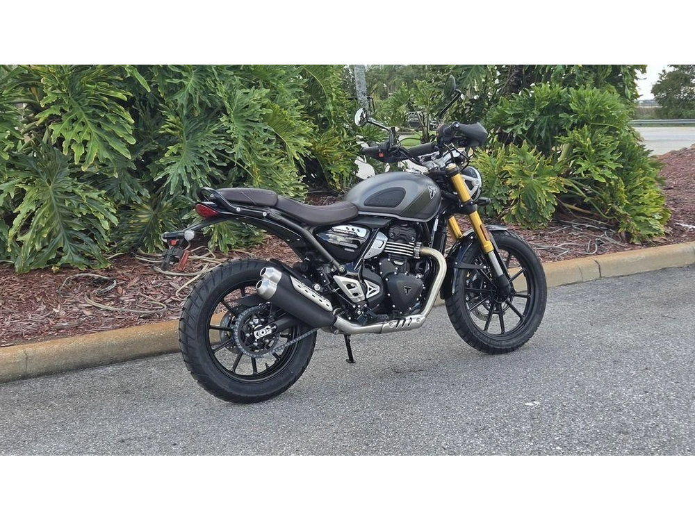 2027 Triumph Scrambler 400 X Matte Pewtergrey/matte Khaki Green