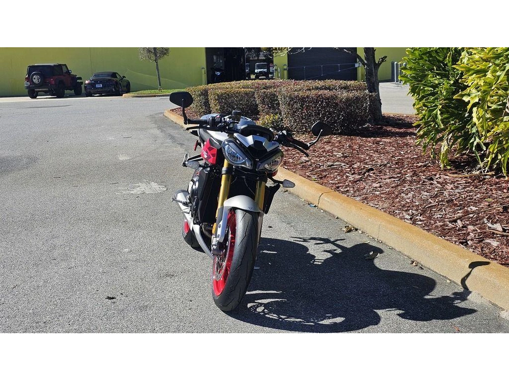 2026 Triumph Street Triple 765 Rx