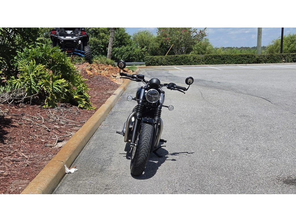 2026 Triumph Bonneville Bobber Interstellar Blue