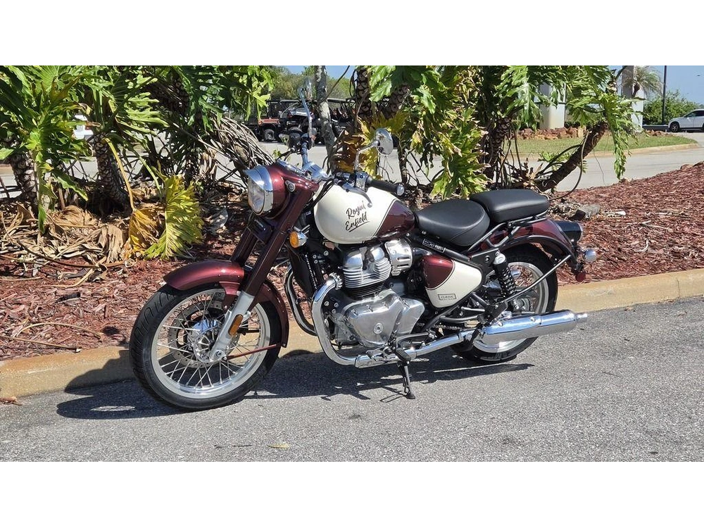 2026 Royal Enfield Classic 650 Vallam Red