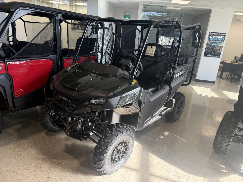 2026 Honda Sxs7m4dt alt