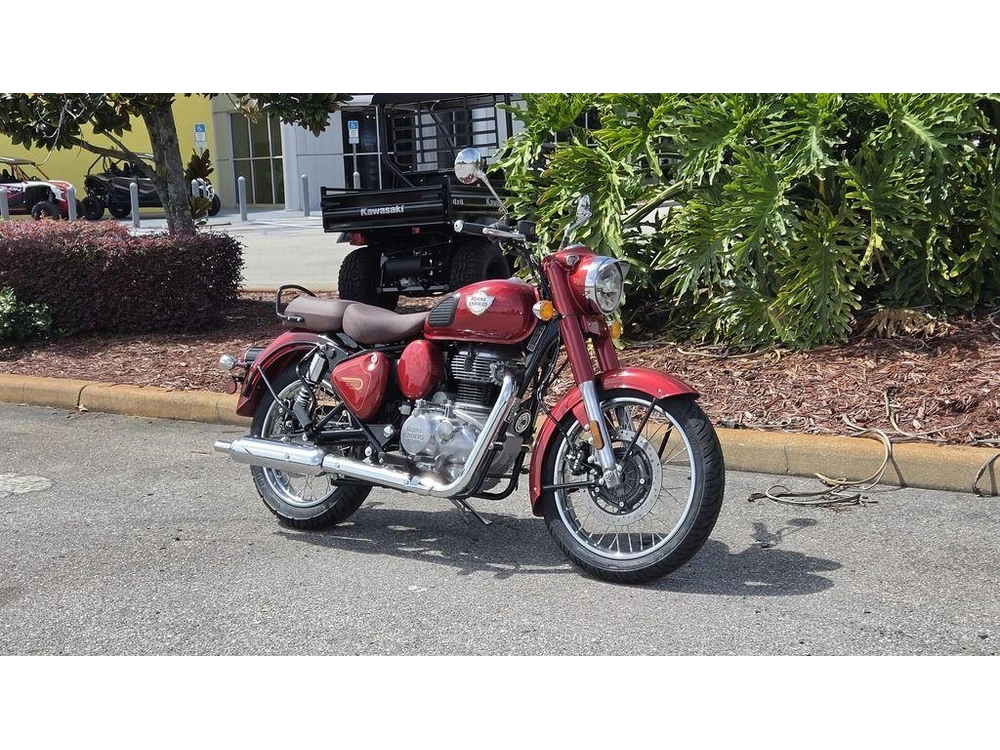 2027 Royal Enfield Classic 350 Madras Red