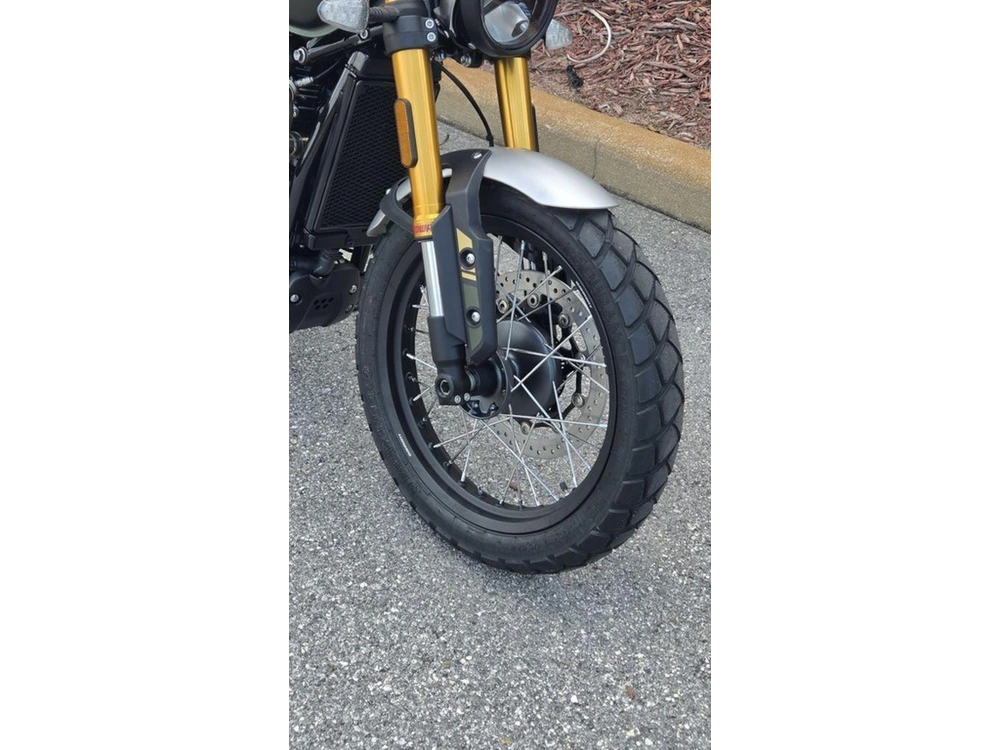 2026 Triumph Scrambler 900 Matt Khaki Green