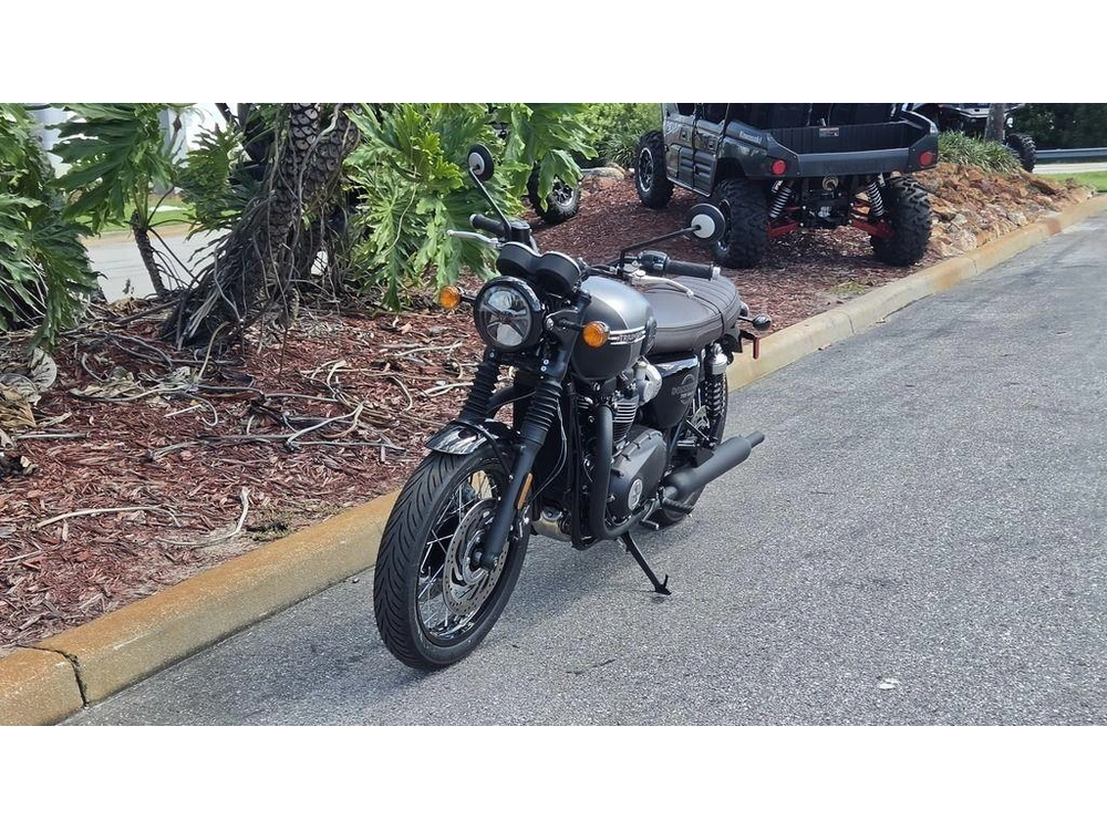 2026 Triumph Bonneville T120 Black Matt Silver Ice