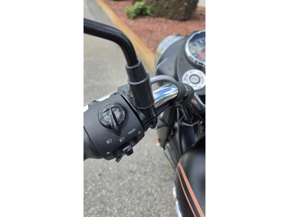 2027 Royal Enfield Bullet 350 Black Gold