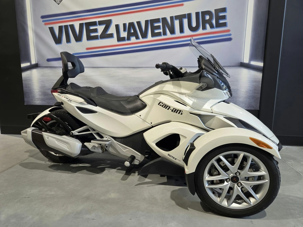 Can-am Spyder St 2014