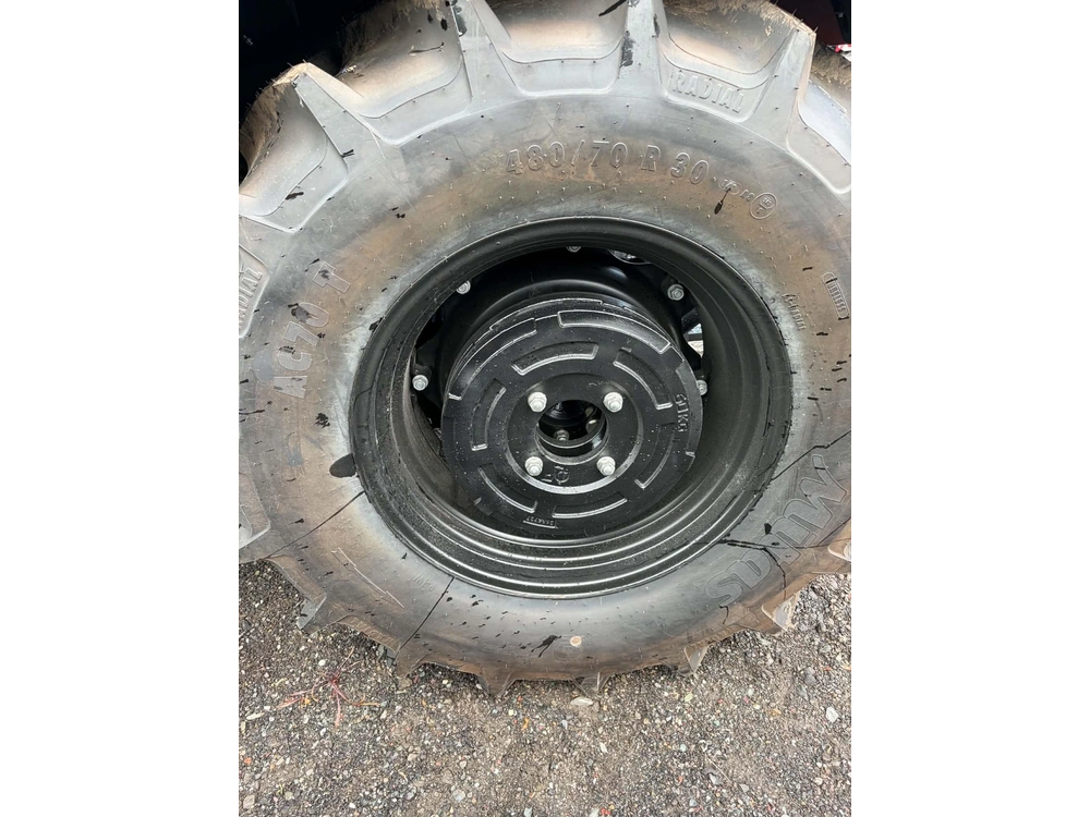 Mccormick X4.080 None