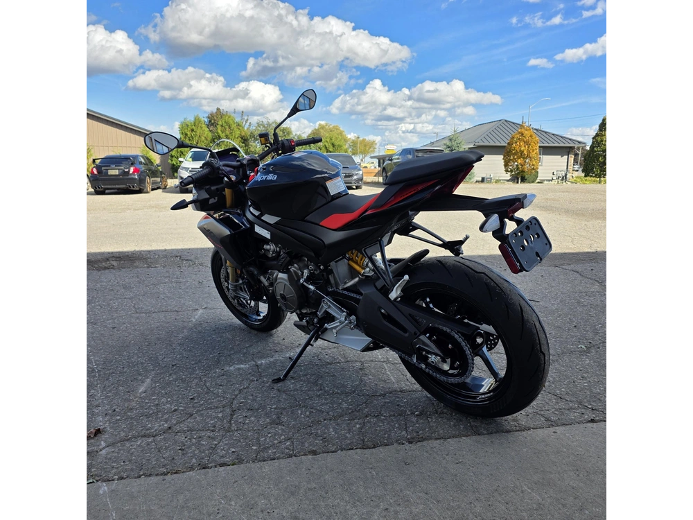 2026 Aprilia Tuono 660 Factory