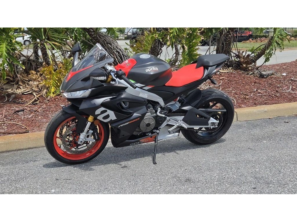 2022 Aprilia Rs 660