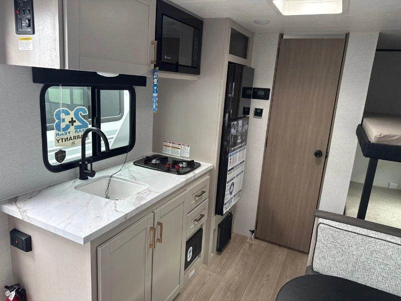 Jayco Jay Feather 17bhsl 2027