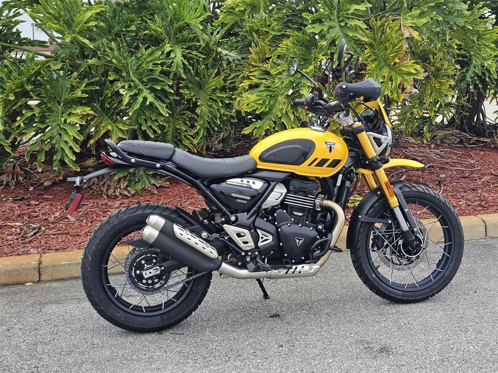 2026 Triumph Scrambler 400 Xc Racing Yellow