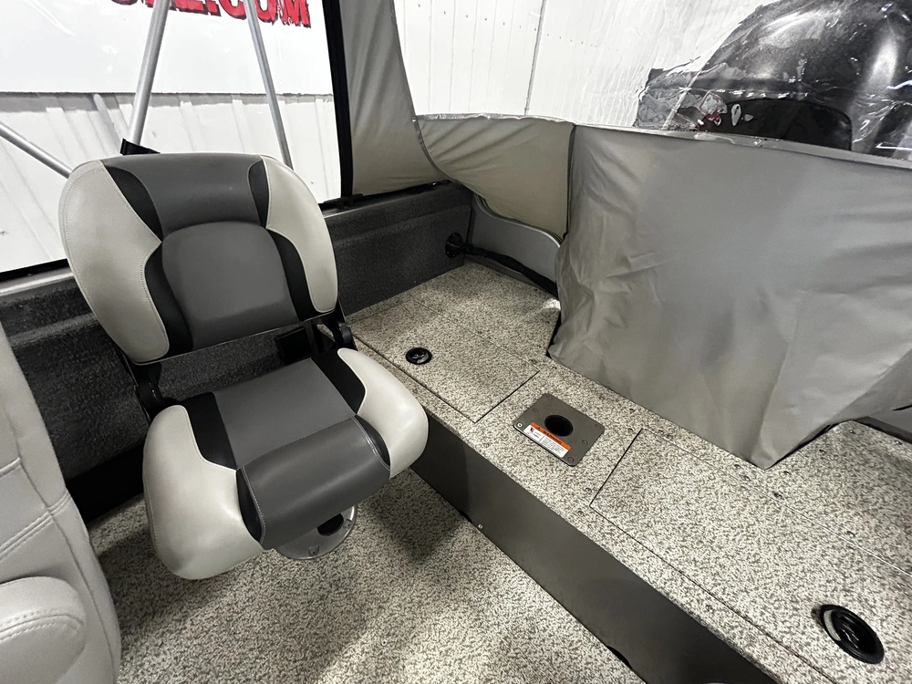 2012 Crestliner Wt1650