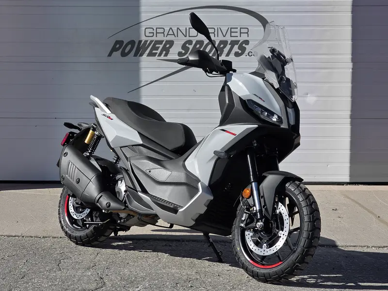 Aprilia SR GT 400 2027