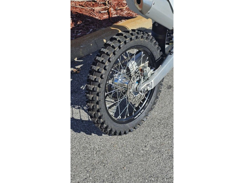 2026 Triumph Tf 250-x Jet Black/pure White