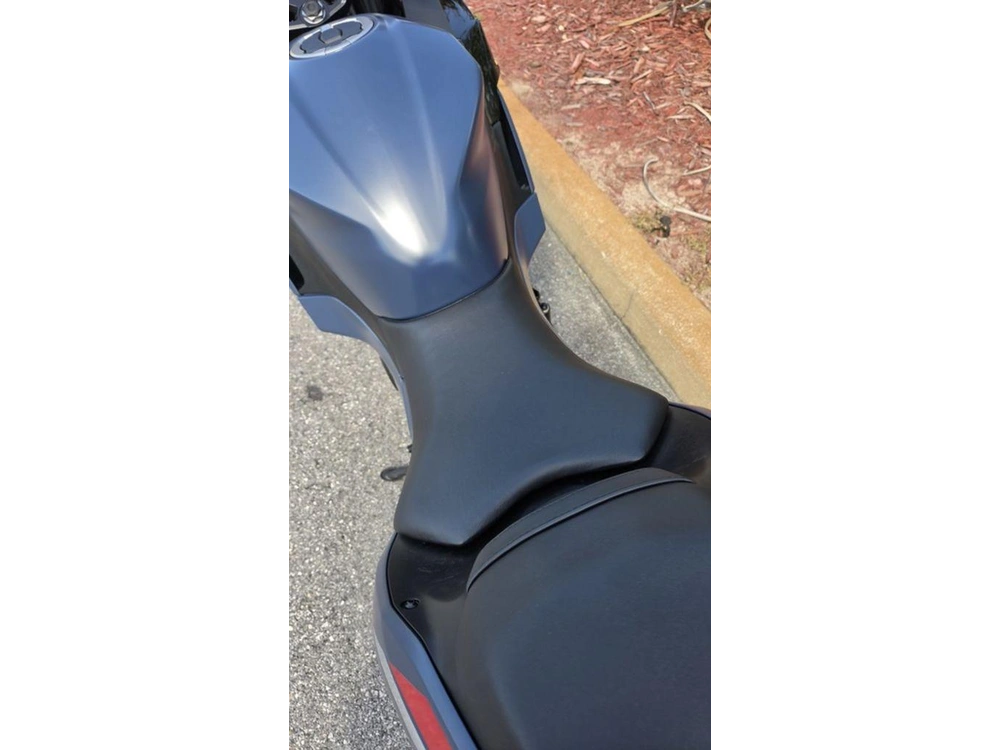 2026 Kawasaki Ninja® 500 Abs Metallic Matte Twilight Blue