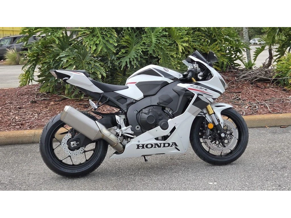 2027 Honda Cbr1000rr