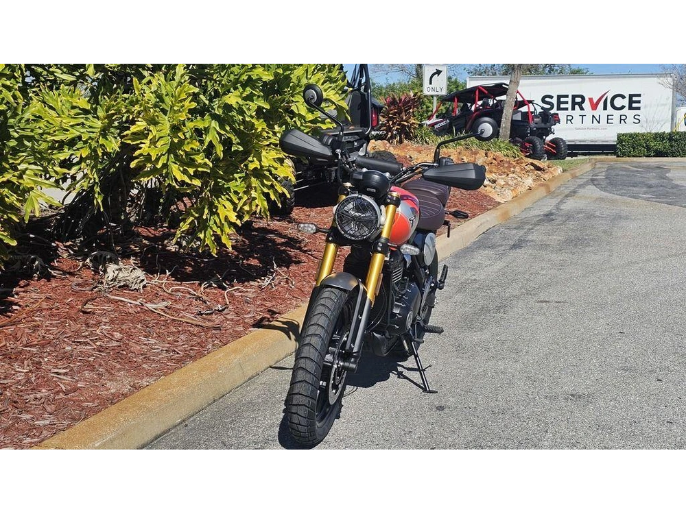2026 Triumph Scrambler 400 X Baja Orange/aluminium