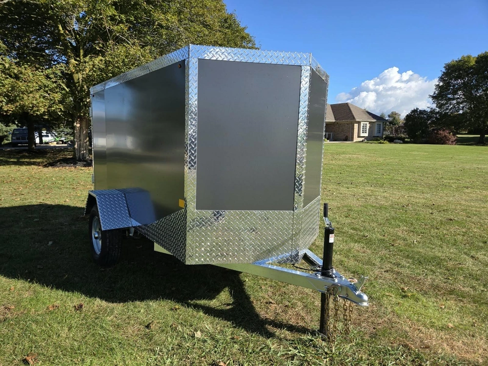2027 Rhino Galvanized Enclosed 4' X 8' Ramp