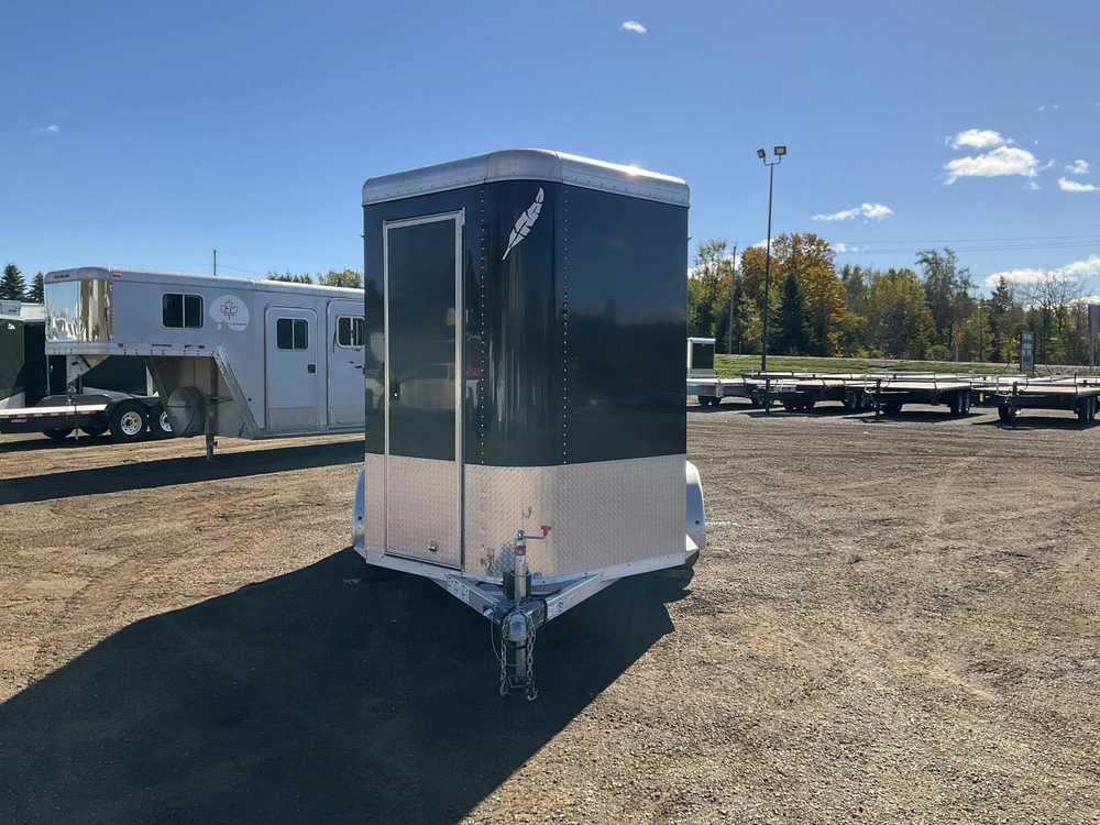 2011 Featherlite 2 Horse Straight Load 6'6"x11 Model 9407 Aluminum Horse Trailer alt