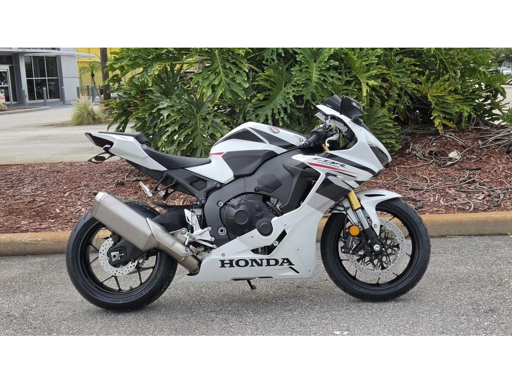2027 Honda Cbr1000rr