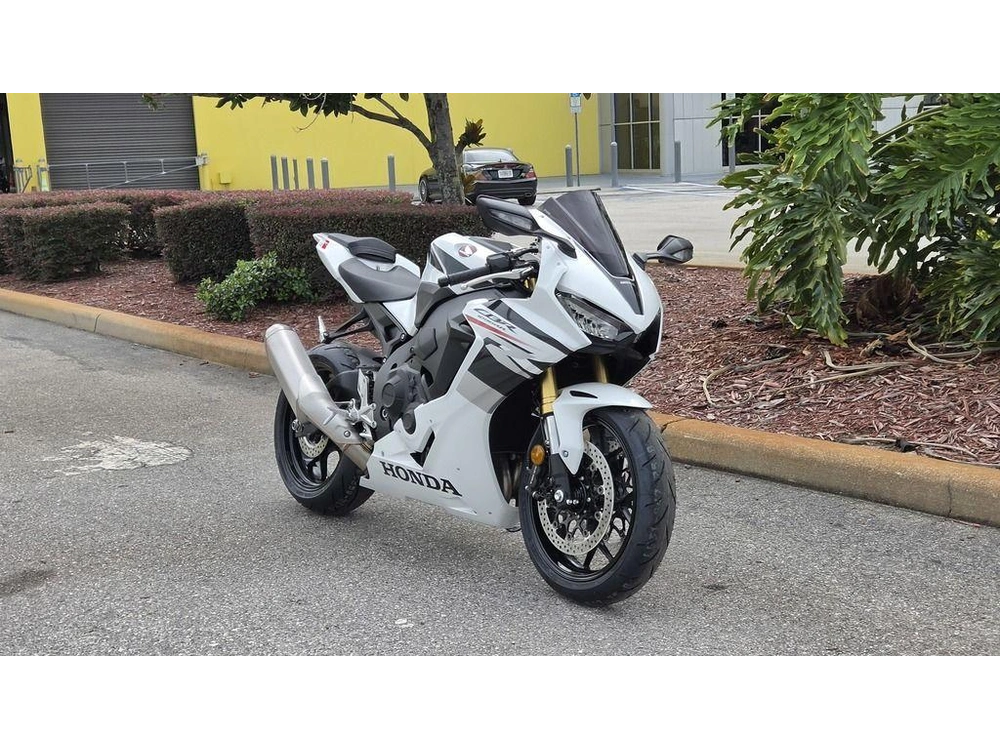 2027 Honda Cbr1000rr