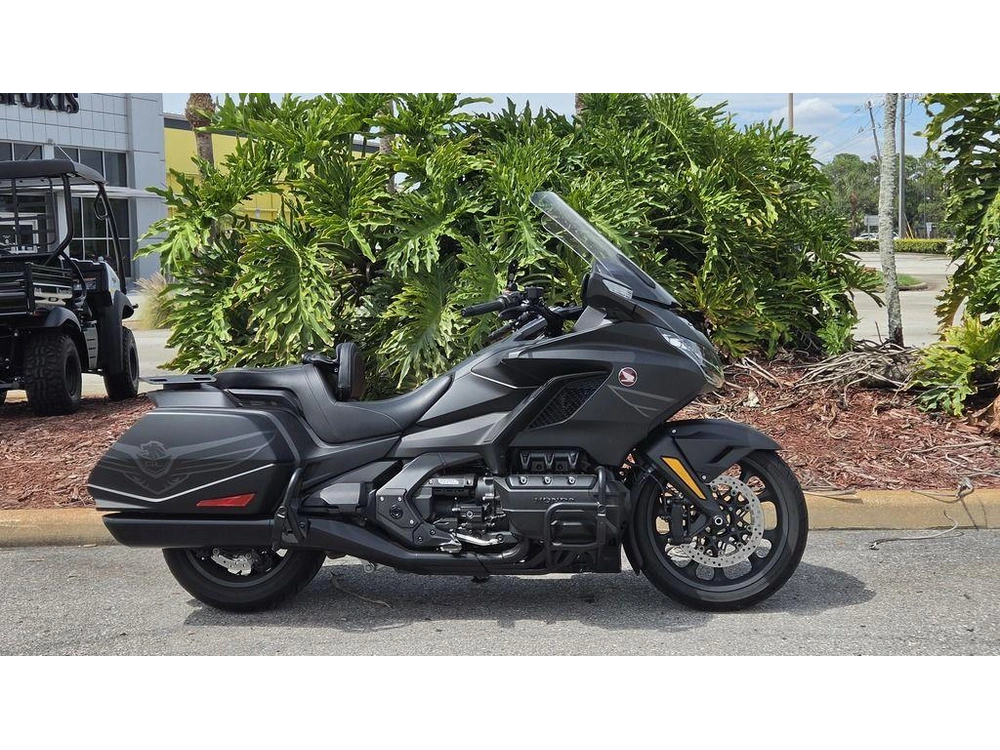 2025 Honda Gold Wing 50th Anniversary Dct