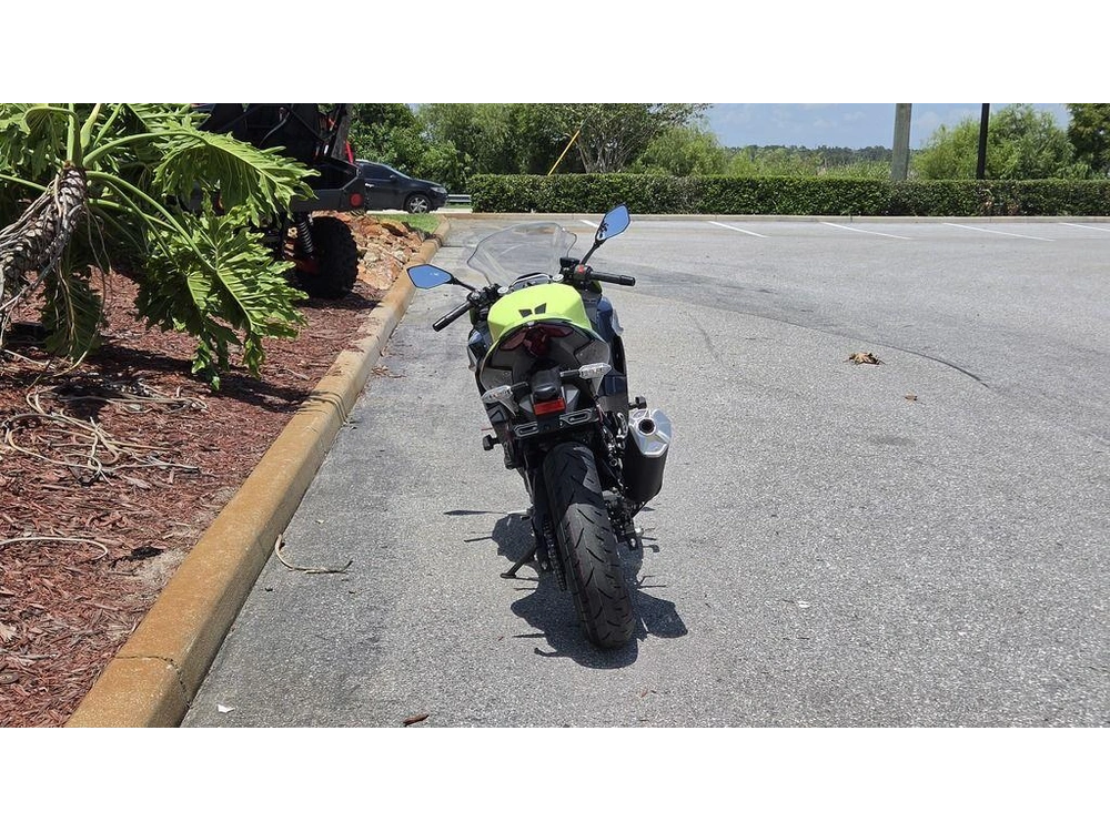 2026 Kawasaki Ninja® 500 Se Abs