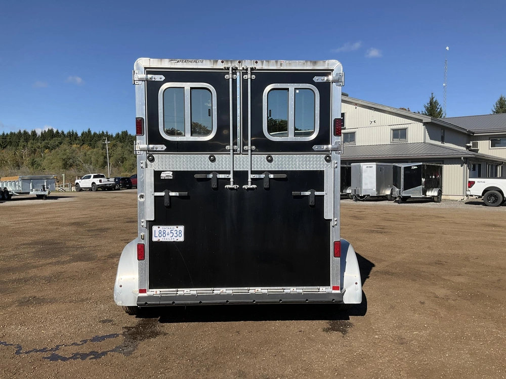 2011 Featherlite 2 Horse Straight Load 6'6"x11 Model 9407 Aluminum Horse Trailer alt
