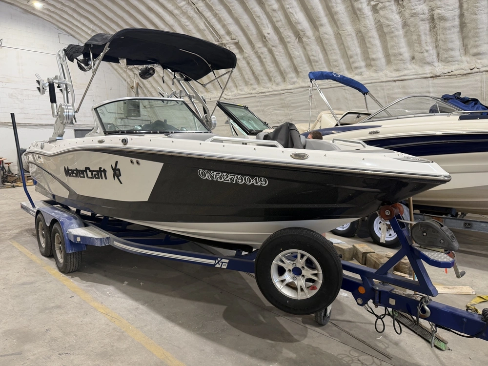 2016 Mastercraft X10 alt