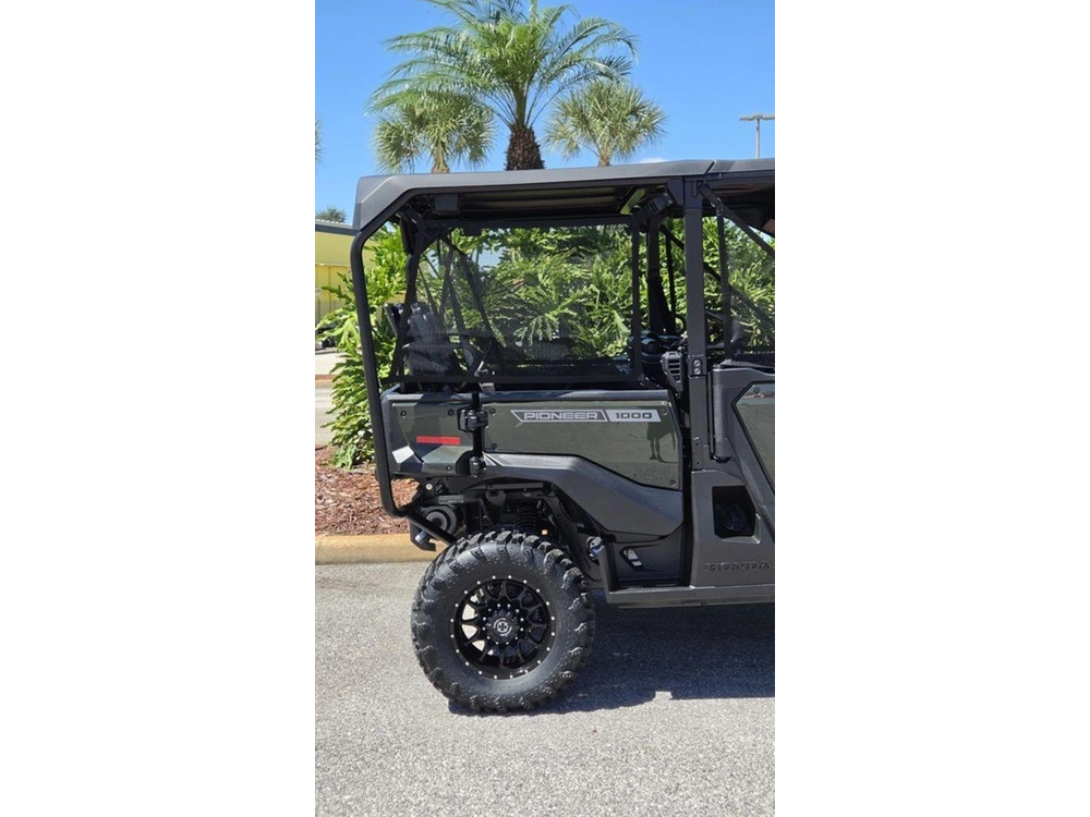 2026 Honda Pioneer 1000-5 Deluxe