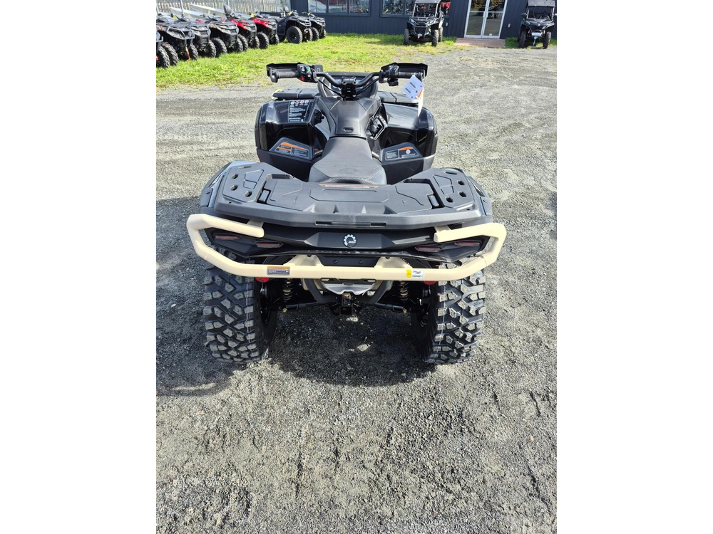 2027 Can-am Outlander Backcountry 1000r alt