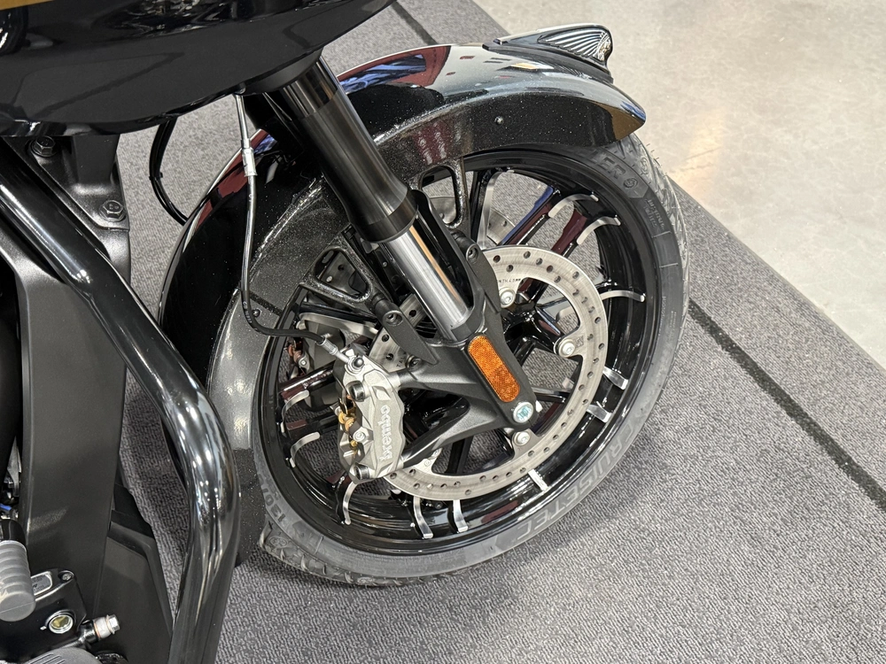 2026 Indian Motorcycle Challenger Dark Horse 112