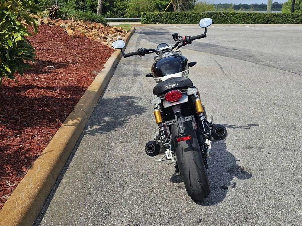 2025 Triumph Speed Twin 1200 Rs Sapphire Black