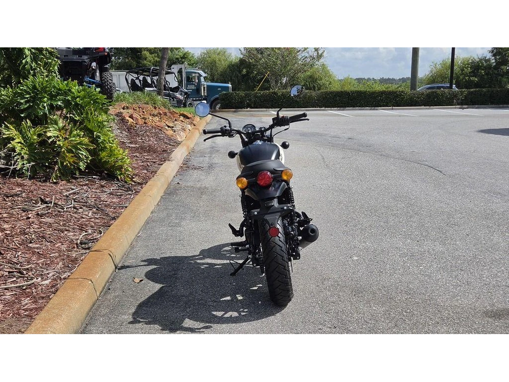 2027 Royal Enfield Hunter 350 Tokyo Black
