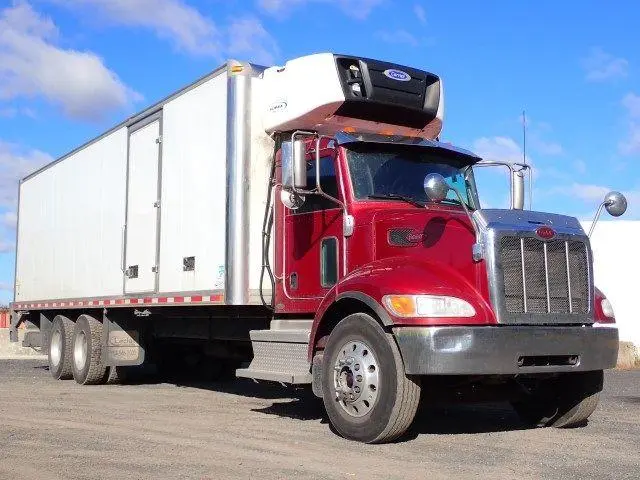 2018 Peterbilt 348