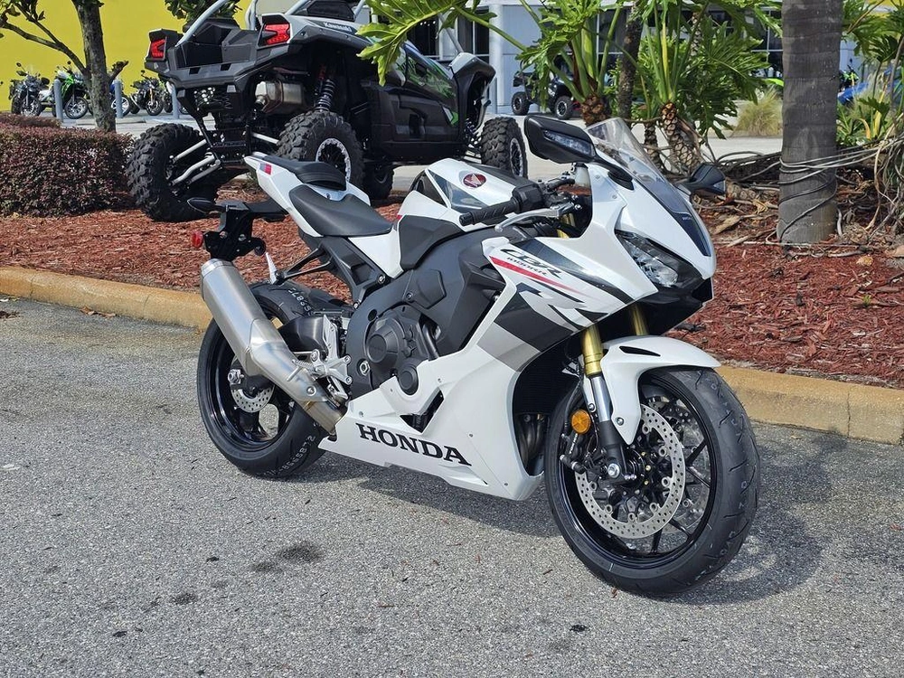 2027 Honda Cbr1000rr