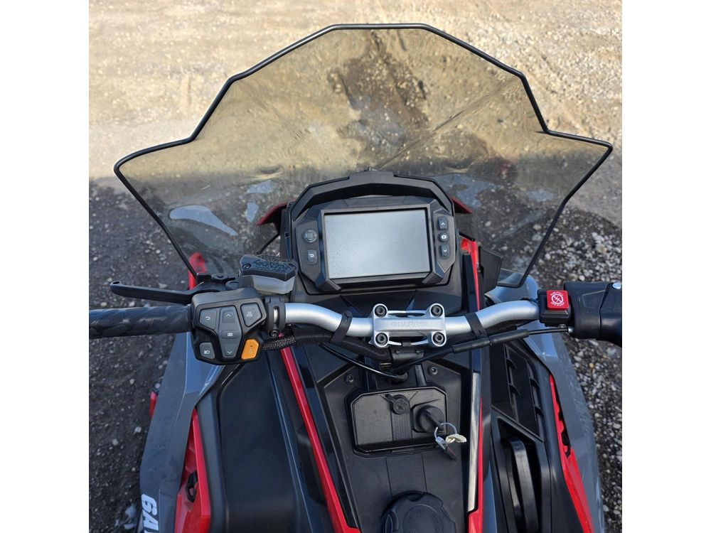 2024 Polaris 850 Indy Vr1 137