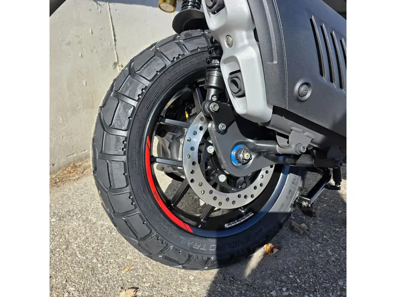 Aprilia SR GT 400 2027