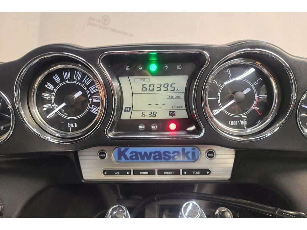 2011 Kawasaki Voyager 1700 alt
