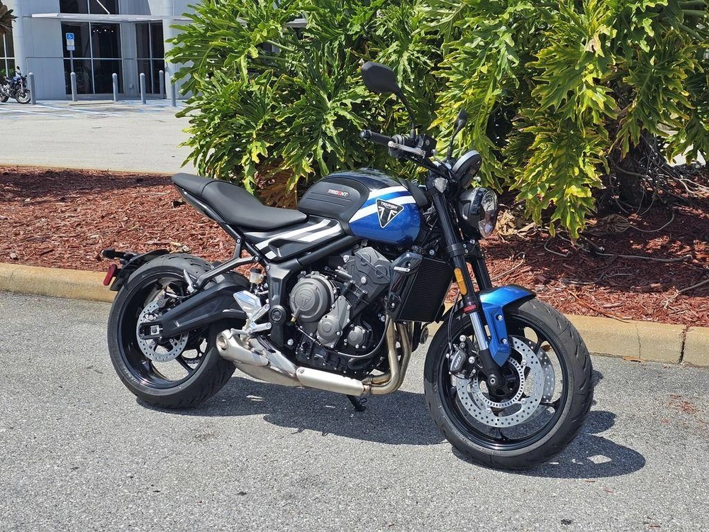 2025 Triumph Trident 660 Cobalt Blue/sapphire Black