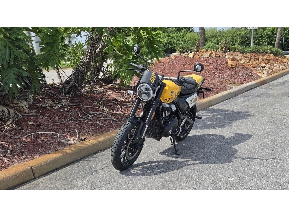 2026 Triumph Tracker 400 Racing Yellow