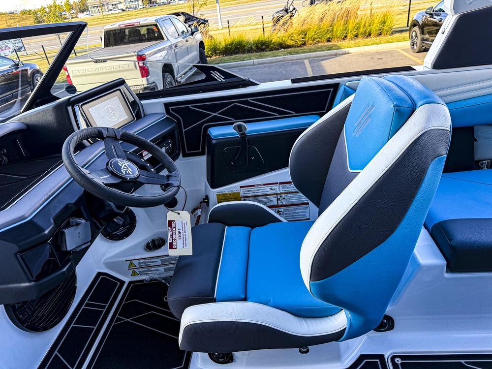 2027 Atx Surf Boats 22 Type-s alt
