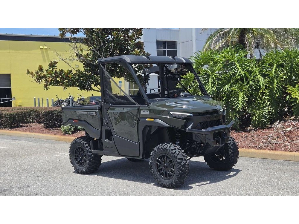 2026 Honda Pioneer 1000 Deluxe